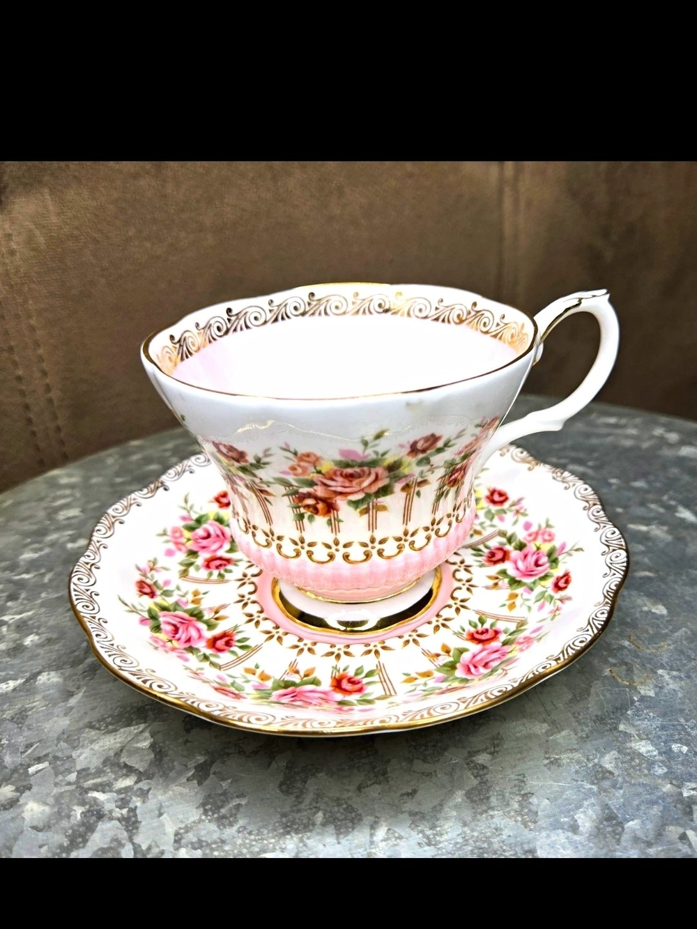 Royal Albert Green Park Series Pink Rose Bone China Teacup & Saucer England Vtg.